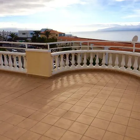 Club La Mar Wifi Pool Apartmán *